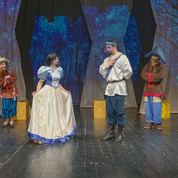 teatrul_luceafarul_iasi_premiera_alba_ca_zapada_dramatizare_oltita_cintec_regia_ion_ciubotaru_2