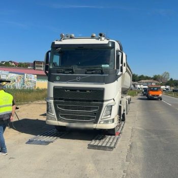 camion_fara_text