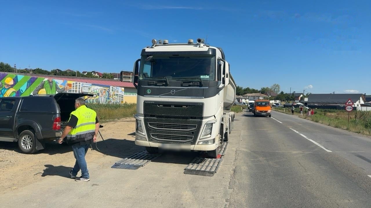 camion_fara_text